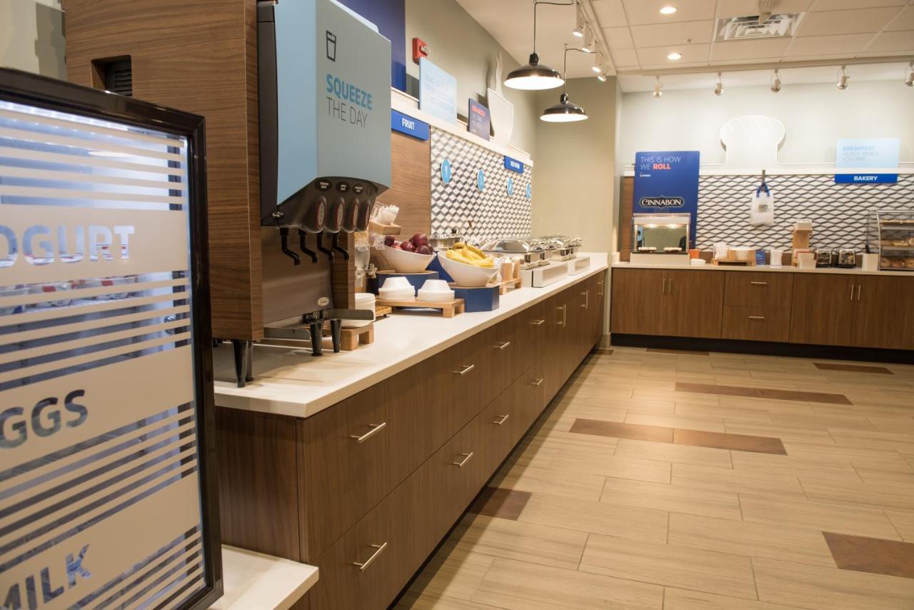 Holiday Inn Express & Suites - Dayton Southwest By Ihg Exteriör bild