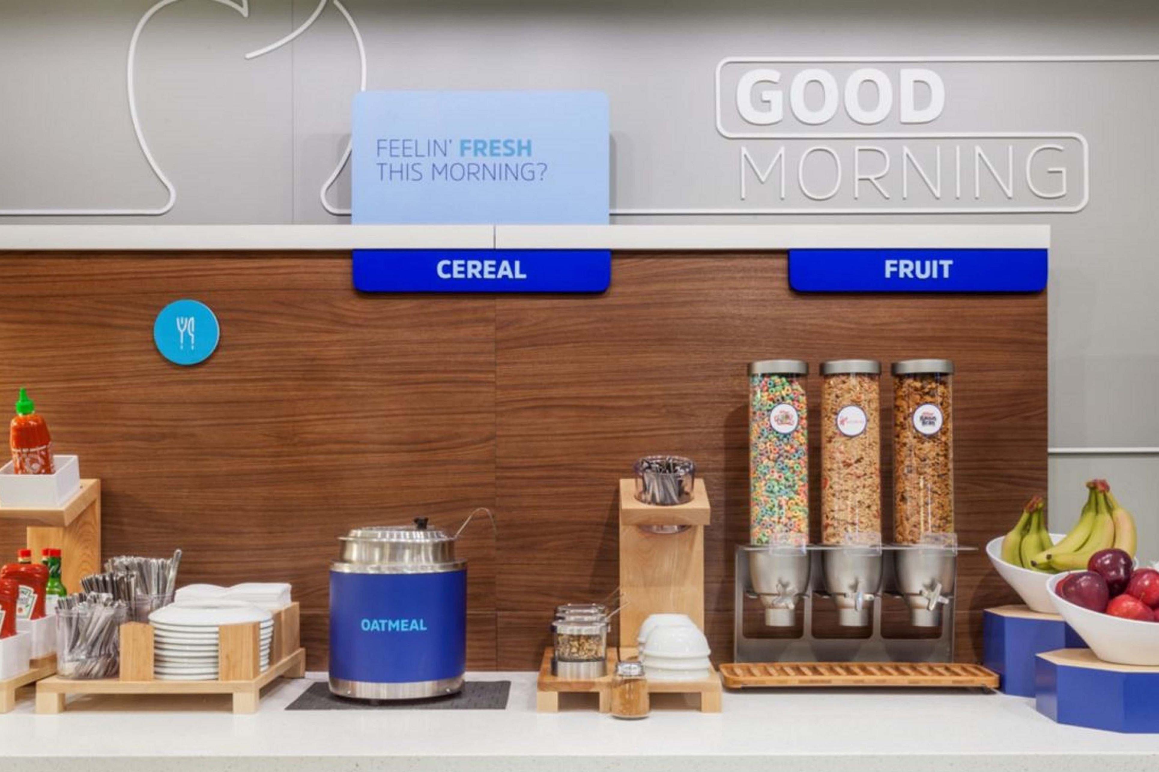 Holiday Inn Express & Suites - Dayton Southwest By Ihg Exteriör bild